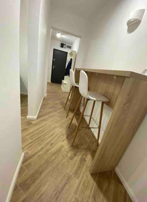 Enescu Flat Apartment Suceava Ngoại thất bức ảnh